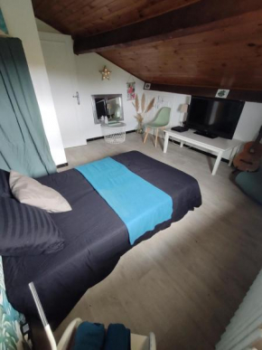 Chambre et salle de bain